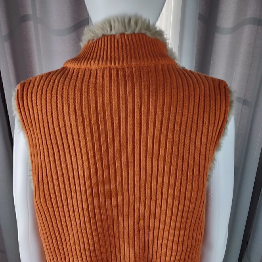 Kikit Women’s Orange Zipped Faux Fur Lining 100% Cotton Sweater Vest Size Small - Picture 4 of 10